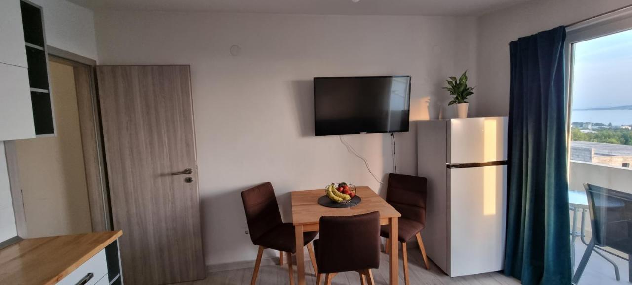 Apartment Matej 3 *